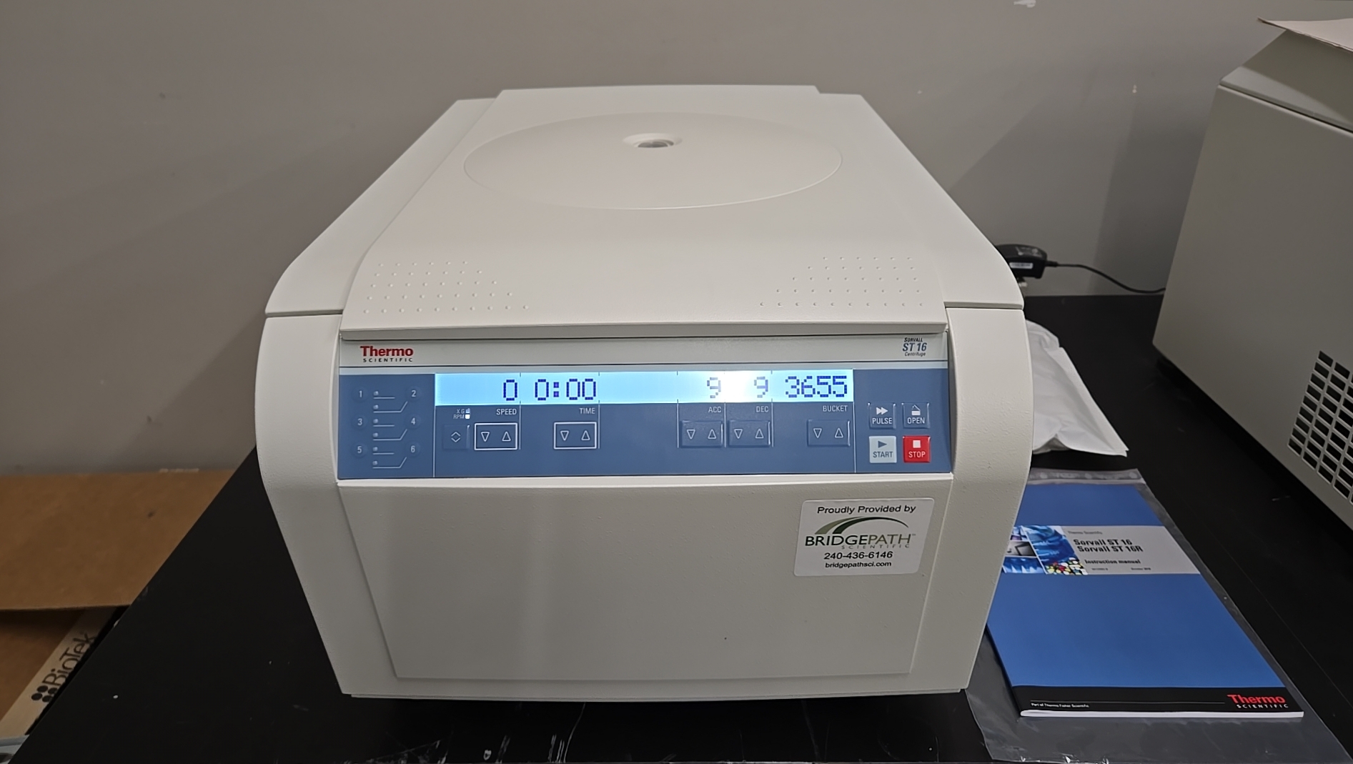 Thermo Scientific ST-16 Ventilated Benchtop Centrifuge
