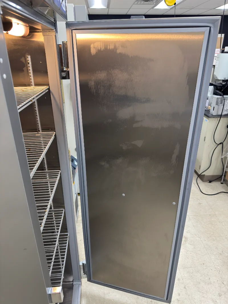 Thermo Scientific 24 cu.ft. (11-670-202) MF25SS-SAEE-FS -20C Lab Freezer thumbnail 3
