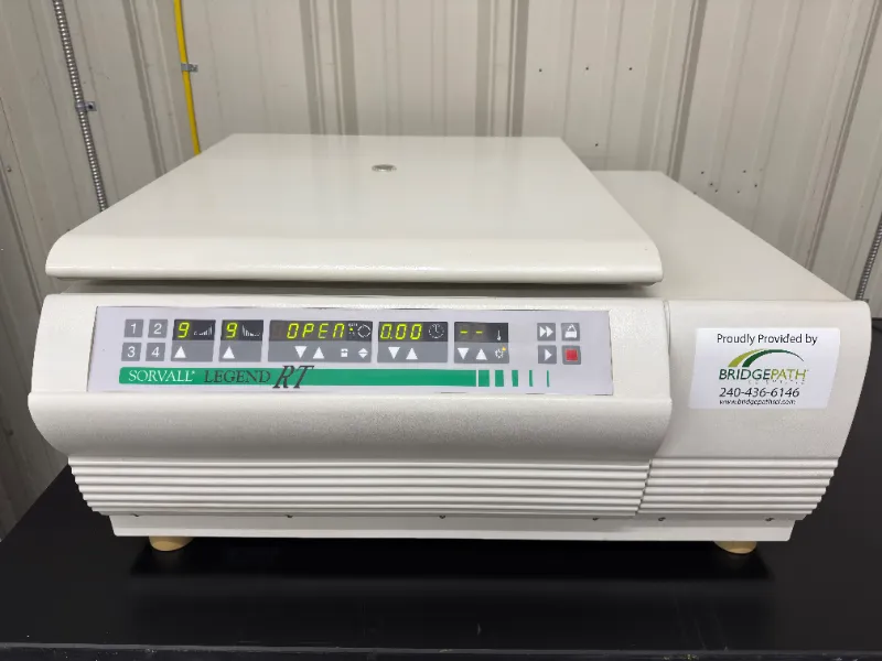 Thermo Scientific RT Refrigerated Centrifuge with Rotor and buckets thumbnail 2