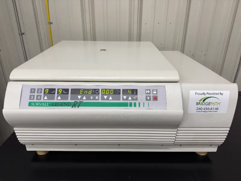 Thermo Scientific RT Refrigerated Centrifuge with Rotor and buckets