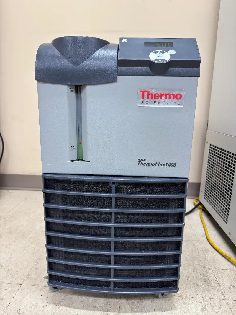 Thermo Scientific ThermoFlex 1400 Recirculating Chiller thumbnail 2