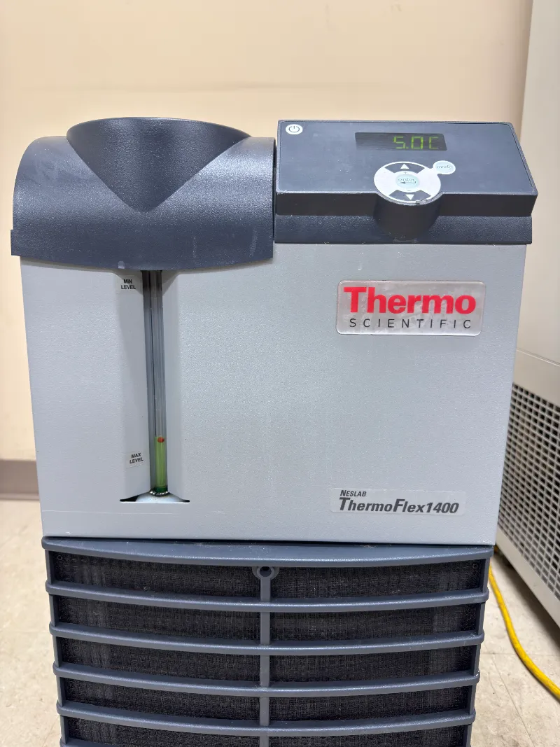 Thermo Scientific ThermoFlex 1400 Recirculating Chiller