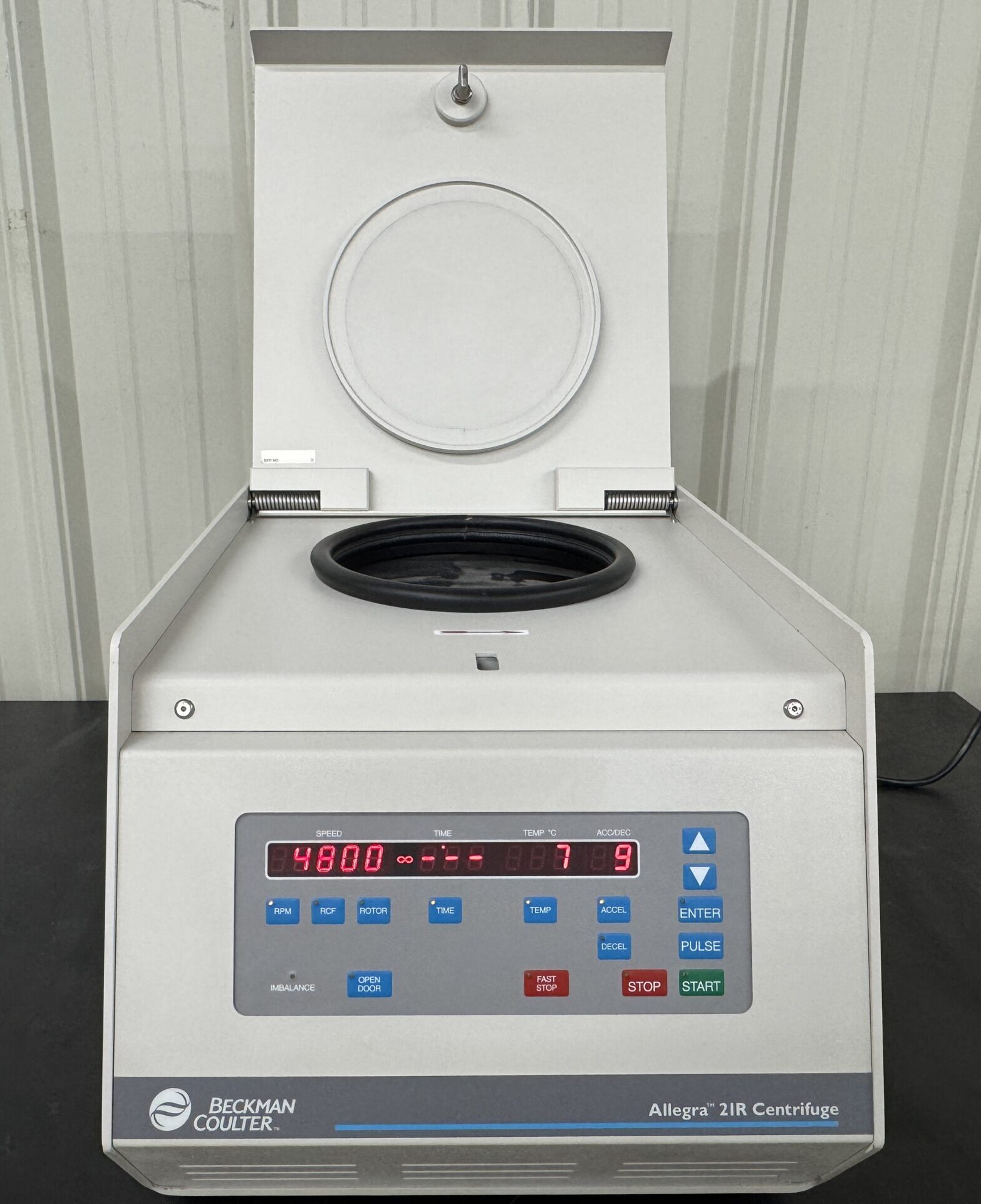 Beckman 21R Refrigerated Benchtop Centrifuge thumbnail 5