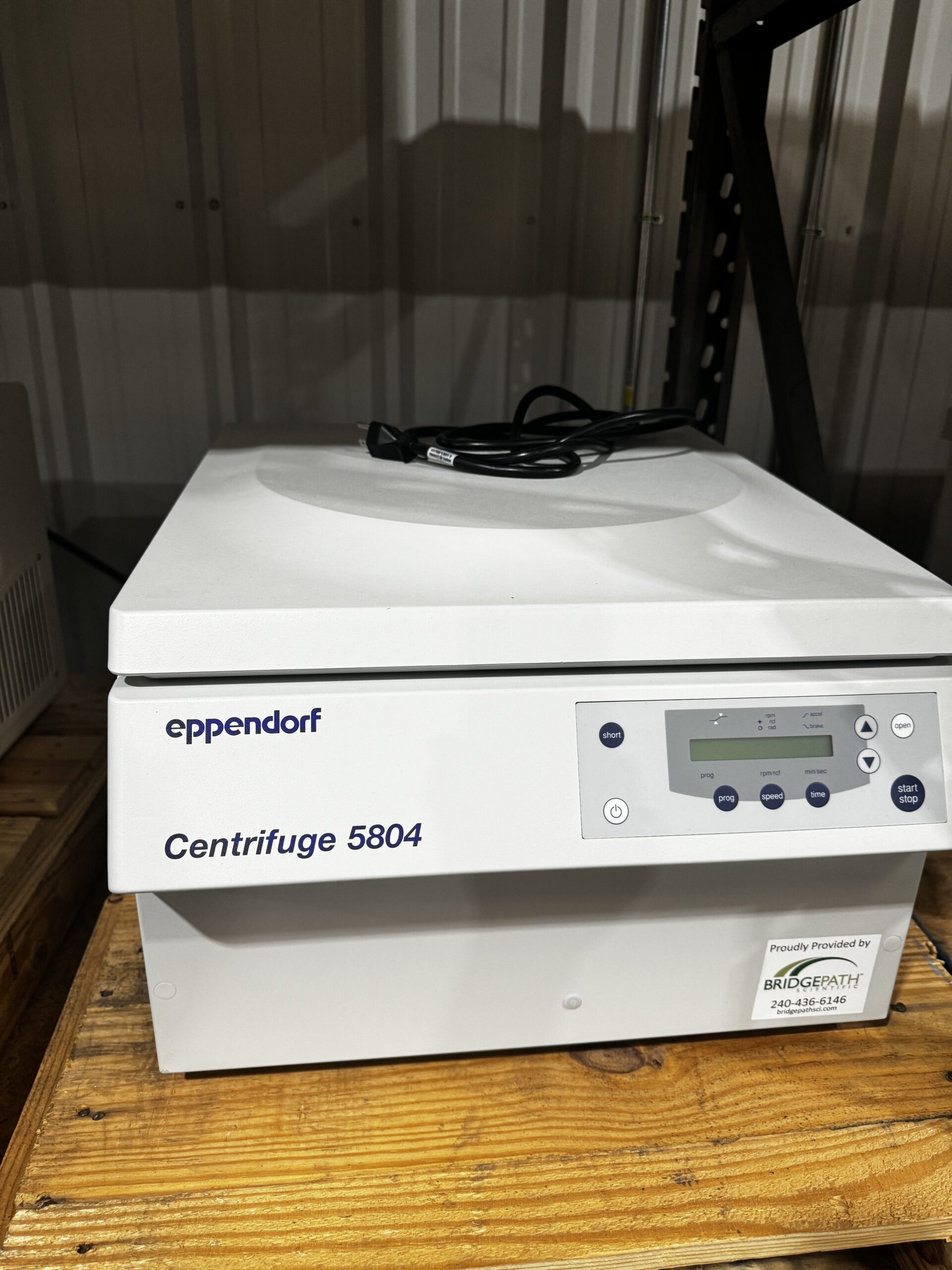 Eppendorf 5804 Benchtop Centrifuge