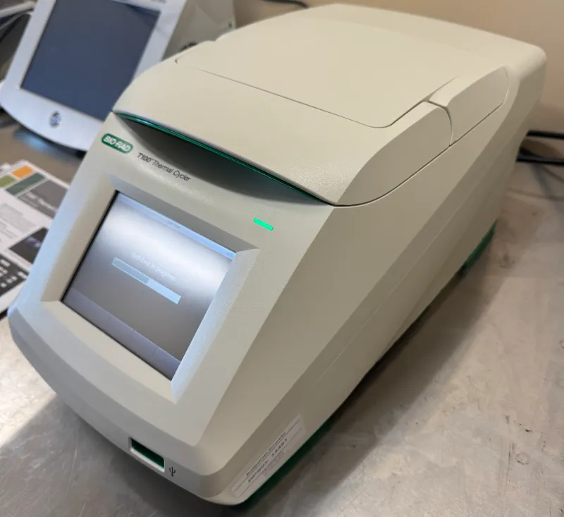 Bio-Rad T100 Thermal Cycler with 96 - well, x 0.2 ml PCR Block thumbnail 6