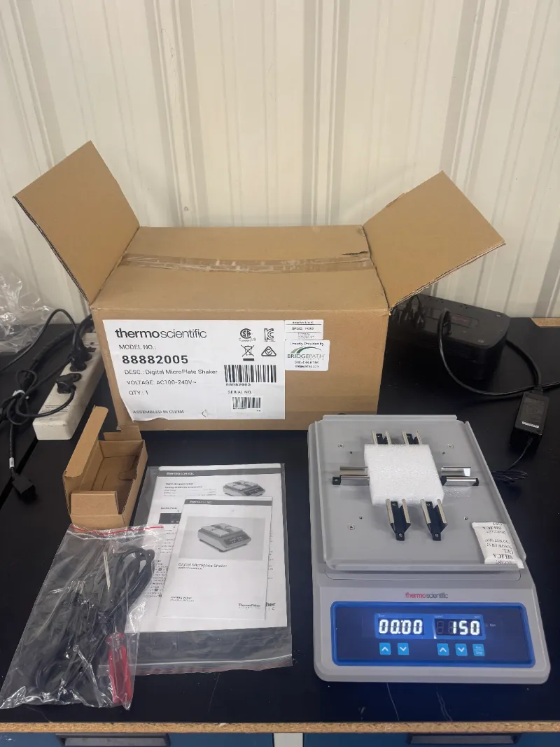Thermo Scientific 88882005 Compact Digital Microplate Shaker image 1