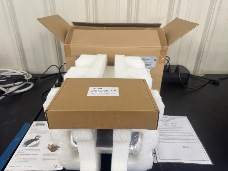 Applied Biosystems A24812 SimpliAmp Thermal Cycler thumbnail 2