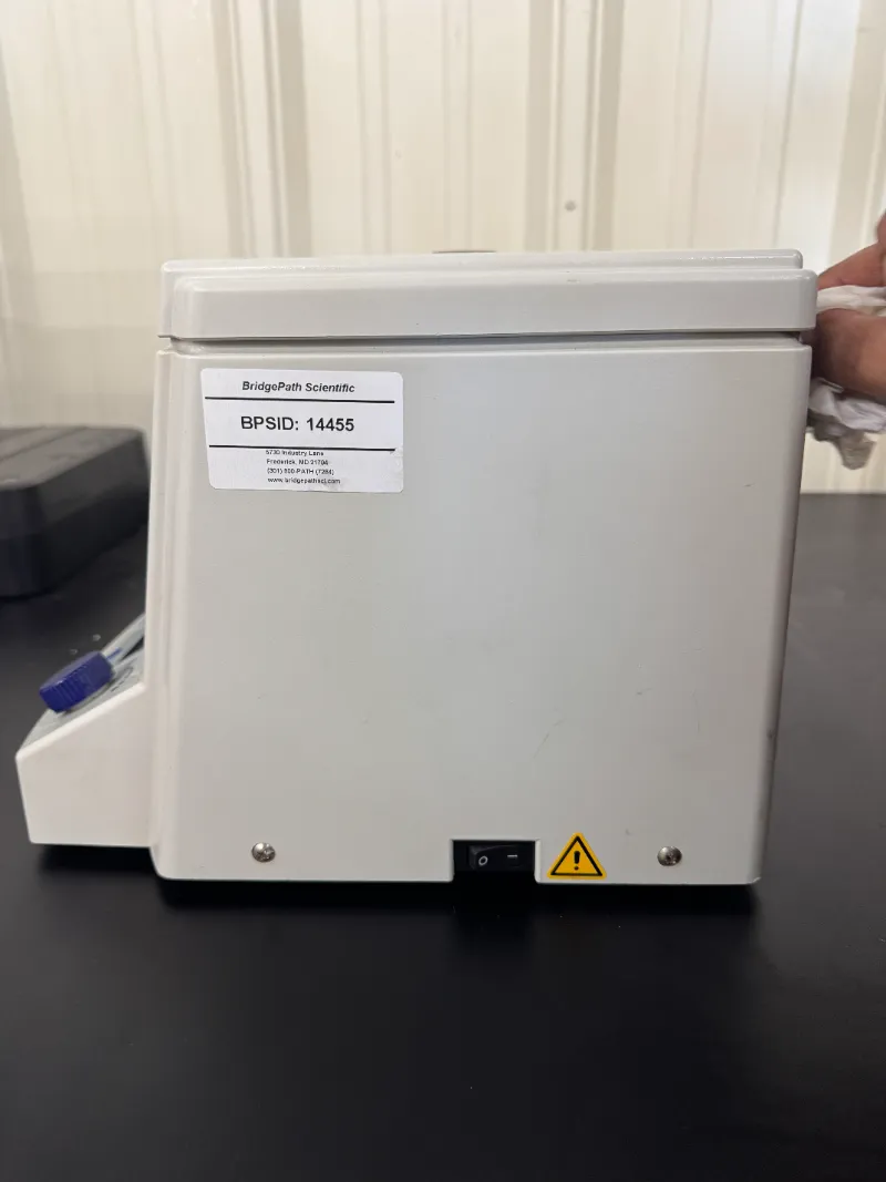 Eppendorf Model 5415 D Benchtop Microcentrifuge thumbnail 3
