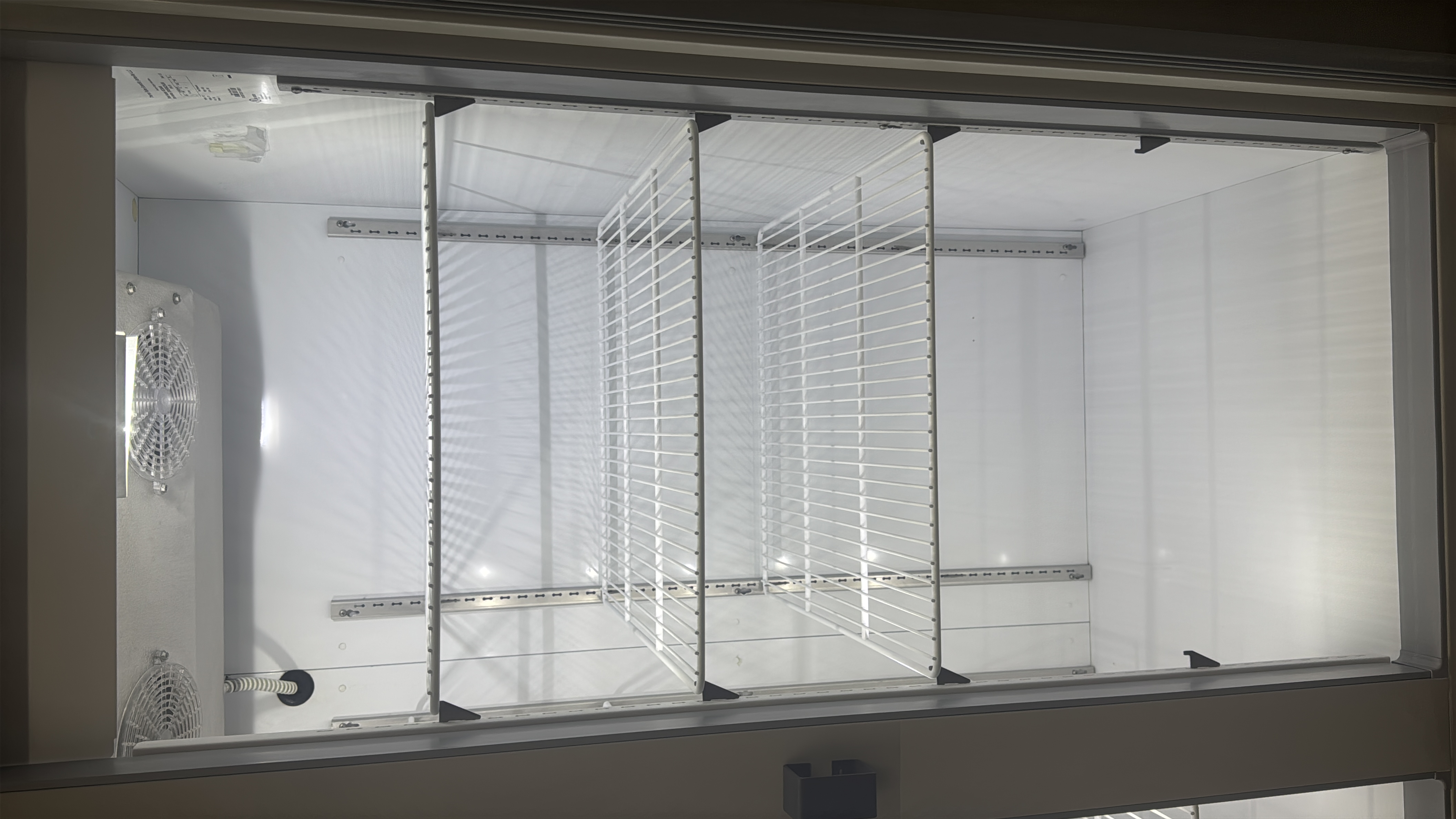 Thermo Scientific REL 2 Door High-Performance Laboratory Refrigerator thumbnail 6