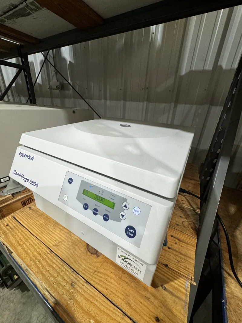 Eppendorf 5804 Benchtop Centrifuge thumbnail 5