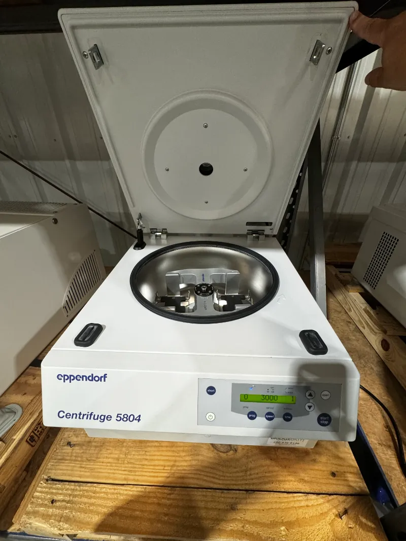 Eppendorf 5804 Benchtop Centrifuge thumbnail 6
