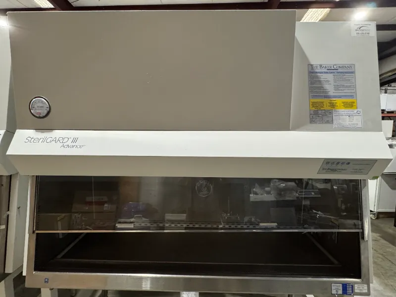 Baker SterilGARD III Advance Class II A2 6ft Biosafety Cabinet thumbnail 2