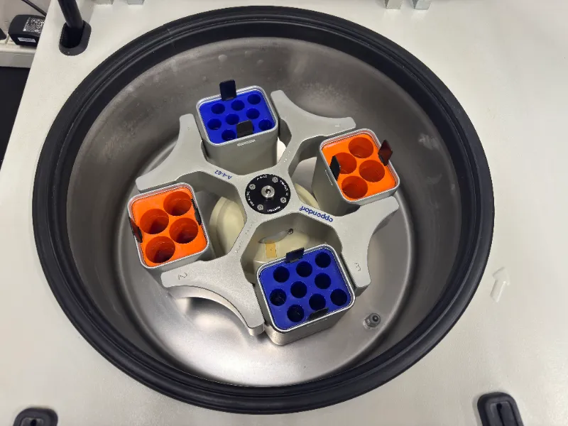 Eppendorf 5810R Refrigerated Benchtop Centrifuge thumbnail 7
