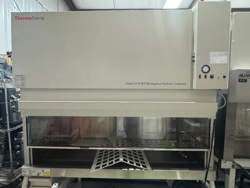 Thermo Scientific 1286 Class A/B3 6 Ft Bio Safety Cabinet thumbnail 2