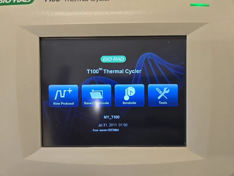 Bio-Rad T100 Thermal Cycler with 96 - well, x 0.2 ml PCR Block thumbnail 3