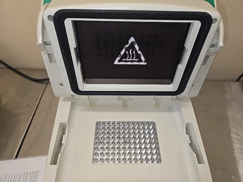 Bio-Rad T100 Thermal Cycler with 96 - well, x 0.2 ml PCR Block thumbnail 12