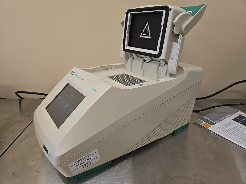 Bio-Rad T100 Thermal Cycler with 96 - well, x 0.2 ml PCR Block thumbnail 10