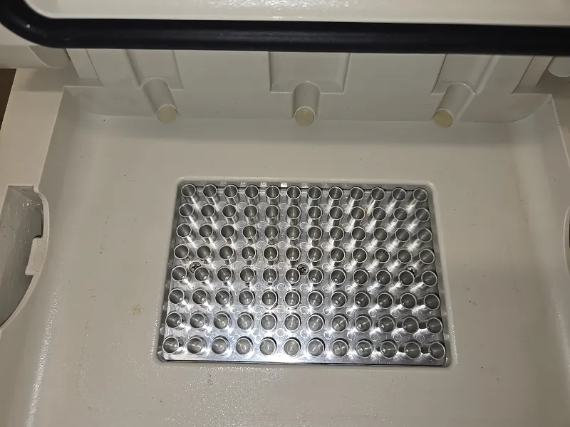 Bio-Rad T100 Thermal Cycler with 96 - well, x 0.2 ml PCR Block thumbnail 11
