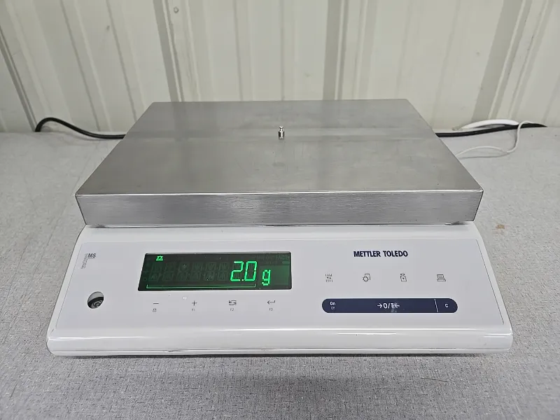 Mettler Toledo MS32001L/03 Internal Calibration Precision Balance, 32,000 g x 0.1 g thumbnail 4