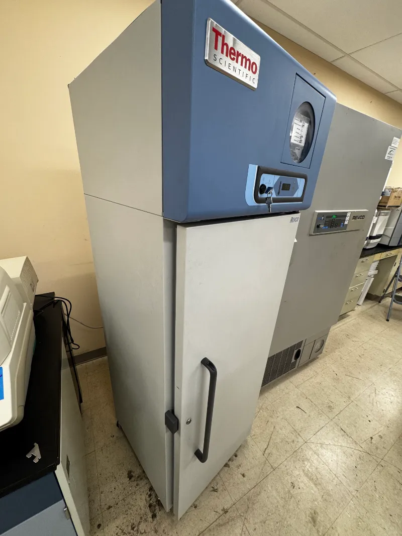 Thermo Scientific ULT1230A -20C Revco Freezer 11.5-cu ft | 326 L thumbnail 2