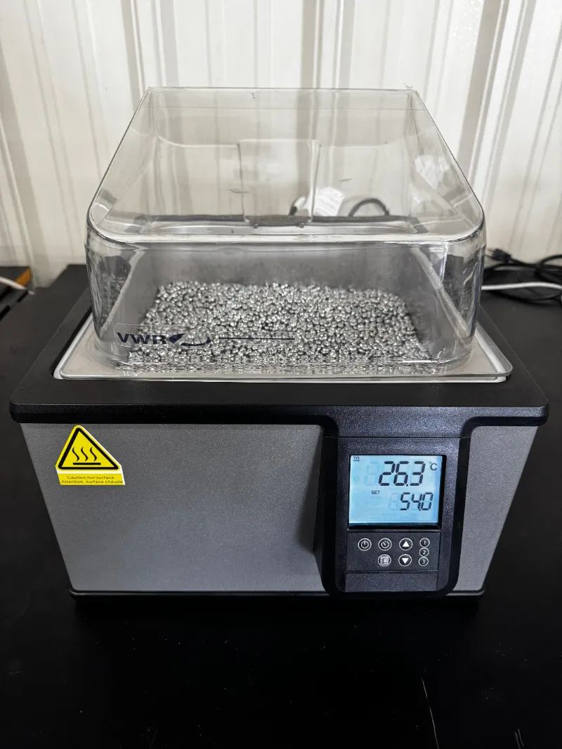 VWR WB10 10L Digital Water Bath image 1