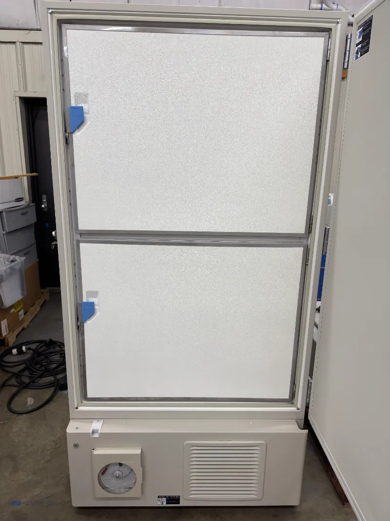 Panasonic MDF-U76VC -50°C to -86°C 25.7 cu. ft Ultra Low Freezer thumbnail 3