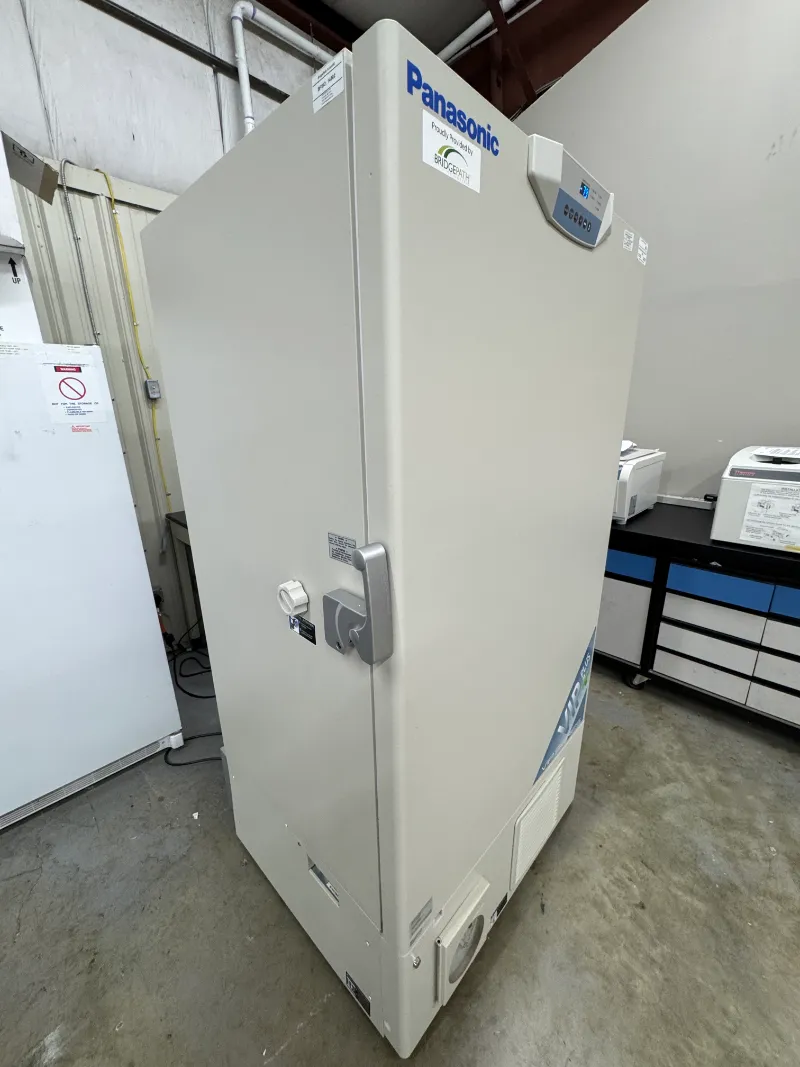 Panasonic MDF-U76VC -50°C to -86°C 25.7 cu. ft Ultra Low Freezer thumbnail 2