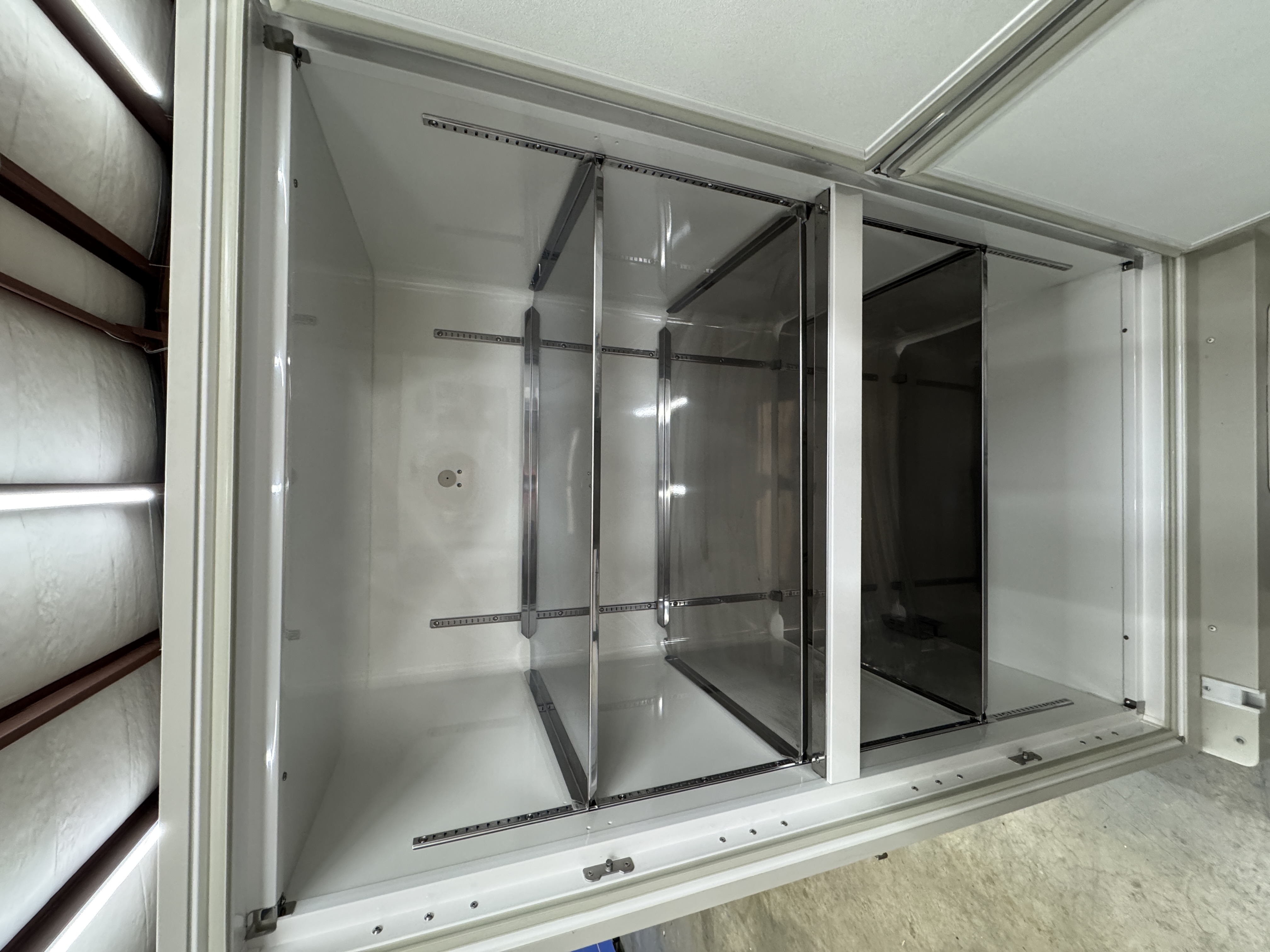Panasonic MDF-U76VC -50°C to -86°C 25.7 cu. ft Ultra Low Freezer thumbnail 12
