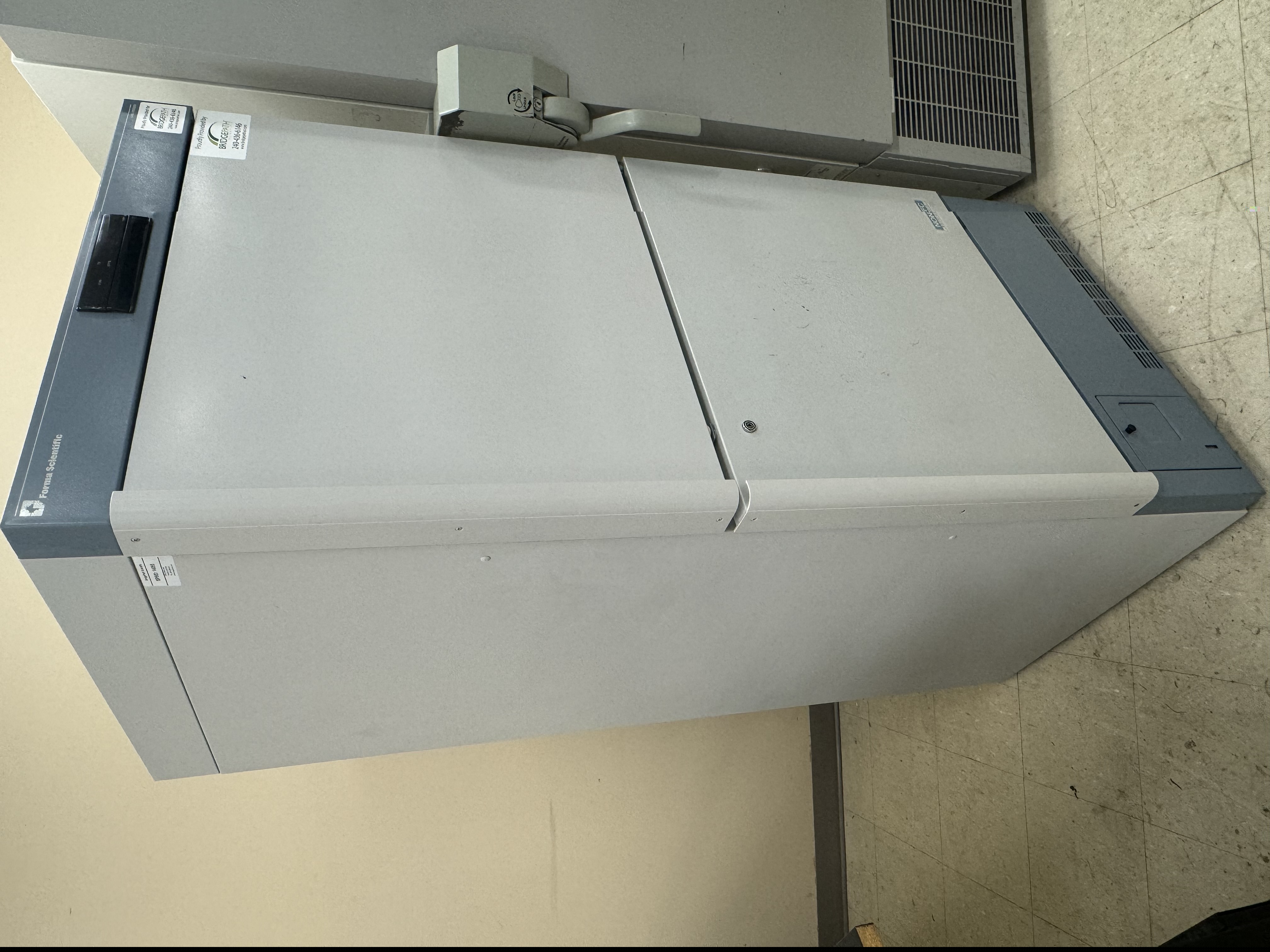Forma Scientific -30C Two Compartment Lab Freezer thumbnail 3