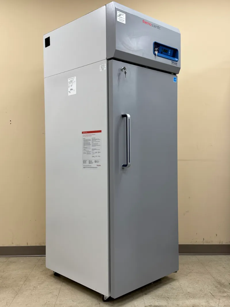 Thermo Scientific TSX2330FA Series High-Performance Lab Refrigerator thumbnail 3