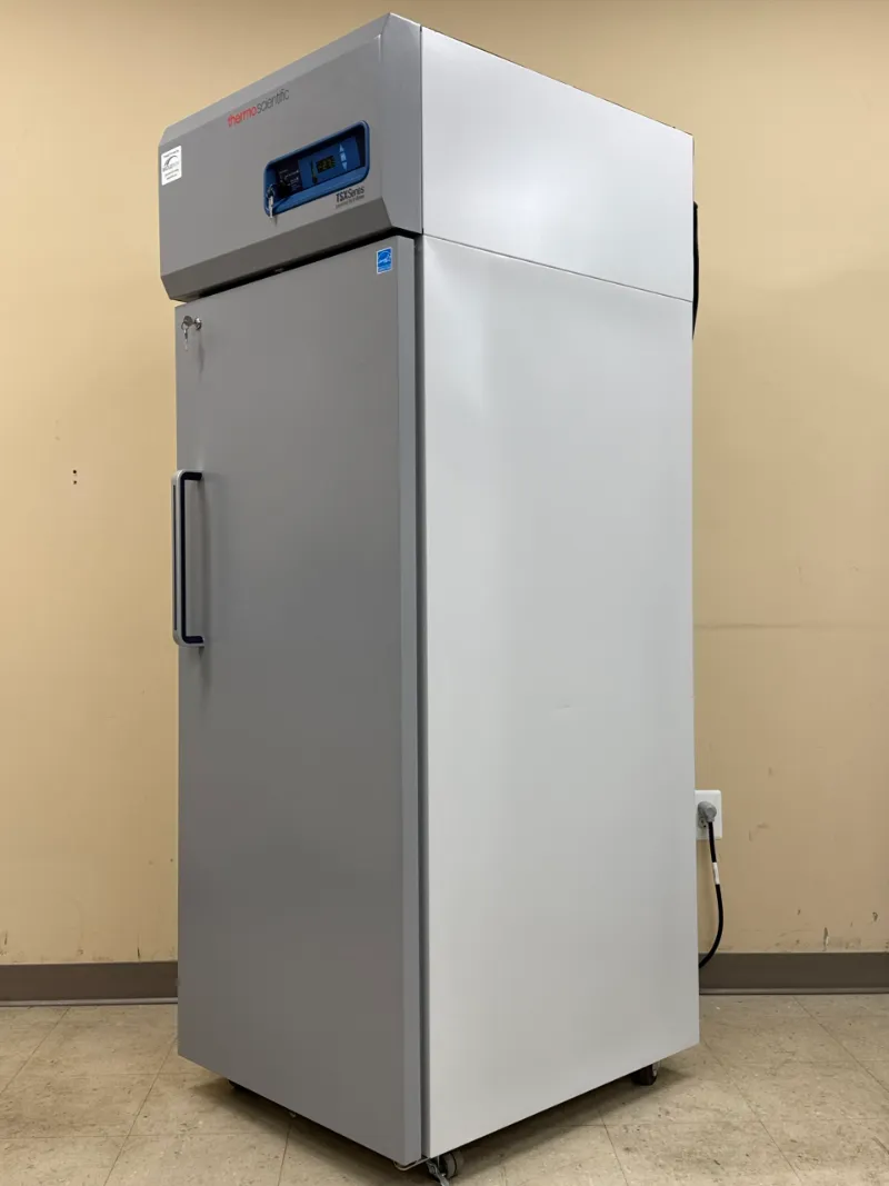 Thermo Scientific TSX2330FA Series High-Performance Lab Refrigerator thumbnail 2