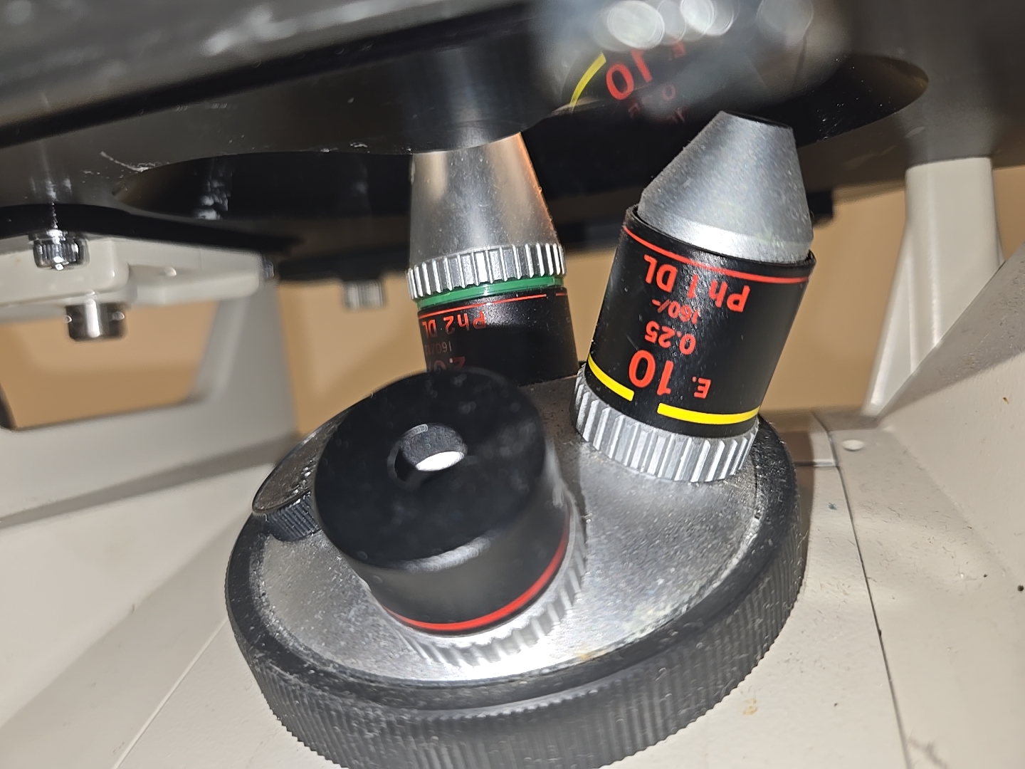 Leica  090-135-006 DMIL Inverted Phase Contrast Microscope thumbnail 4