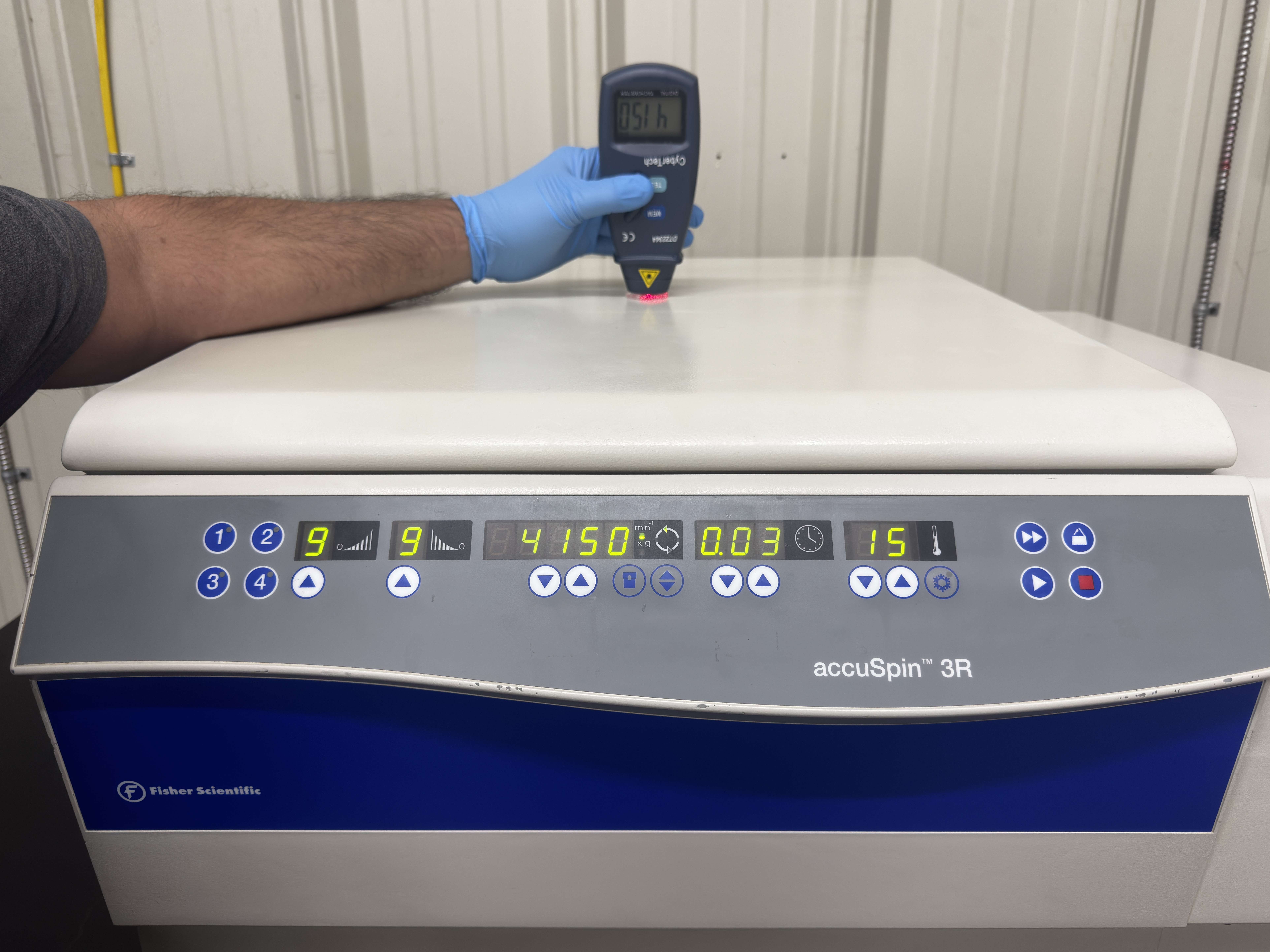 Fisher Scientific 3R Refrigerated Benchtop Centrifuge thumbnail 6