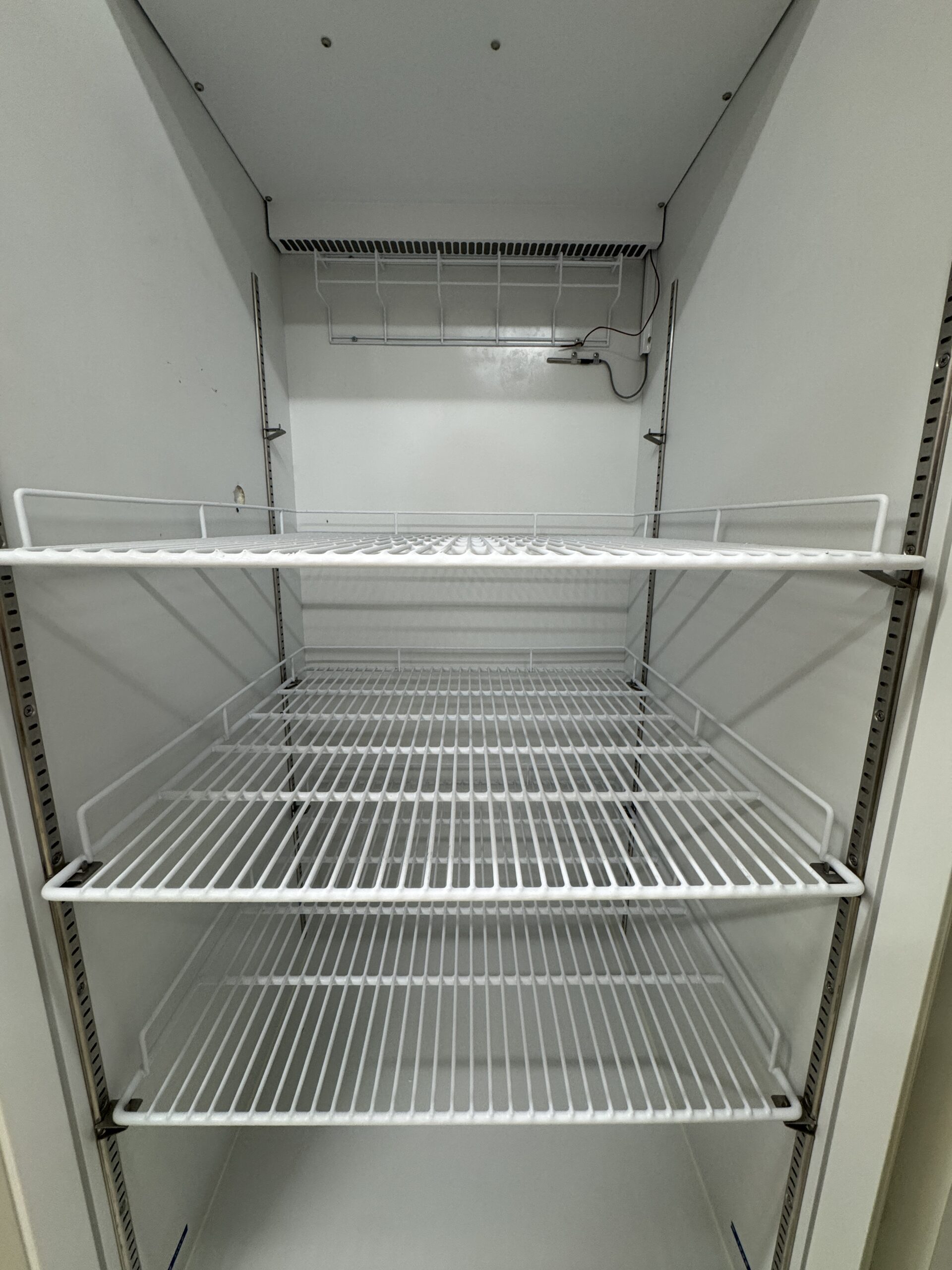 Panasonic MDF-U731-PA 22 cu ft. -15°C to -30°C Biomedical Freezer thumbnail 5