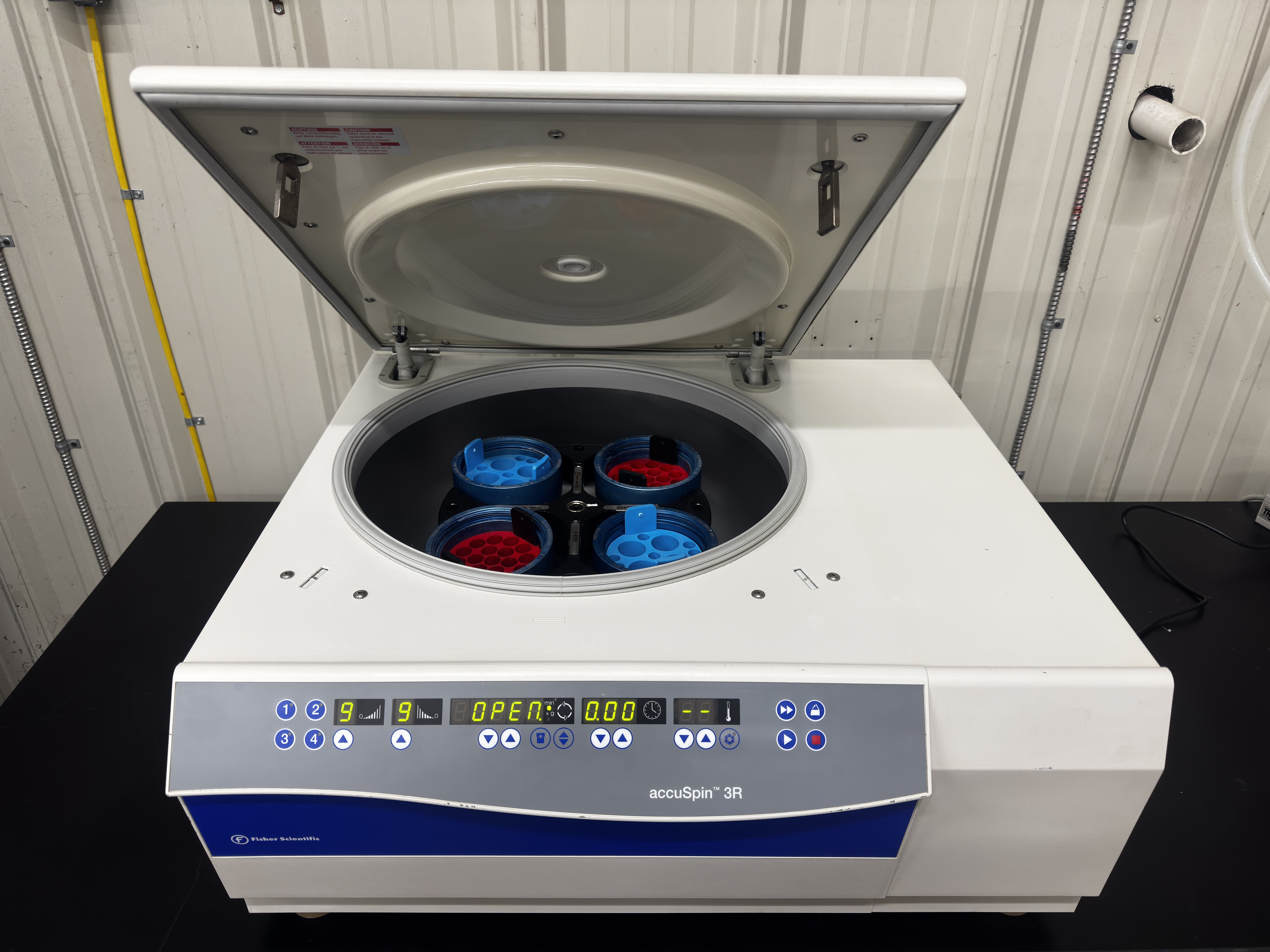 Fisher Scientific 3R Refrigerated Benchtop Centrifuge