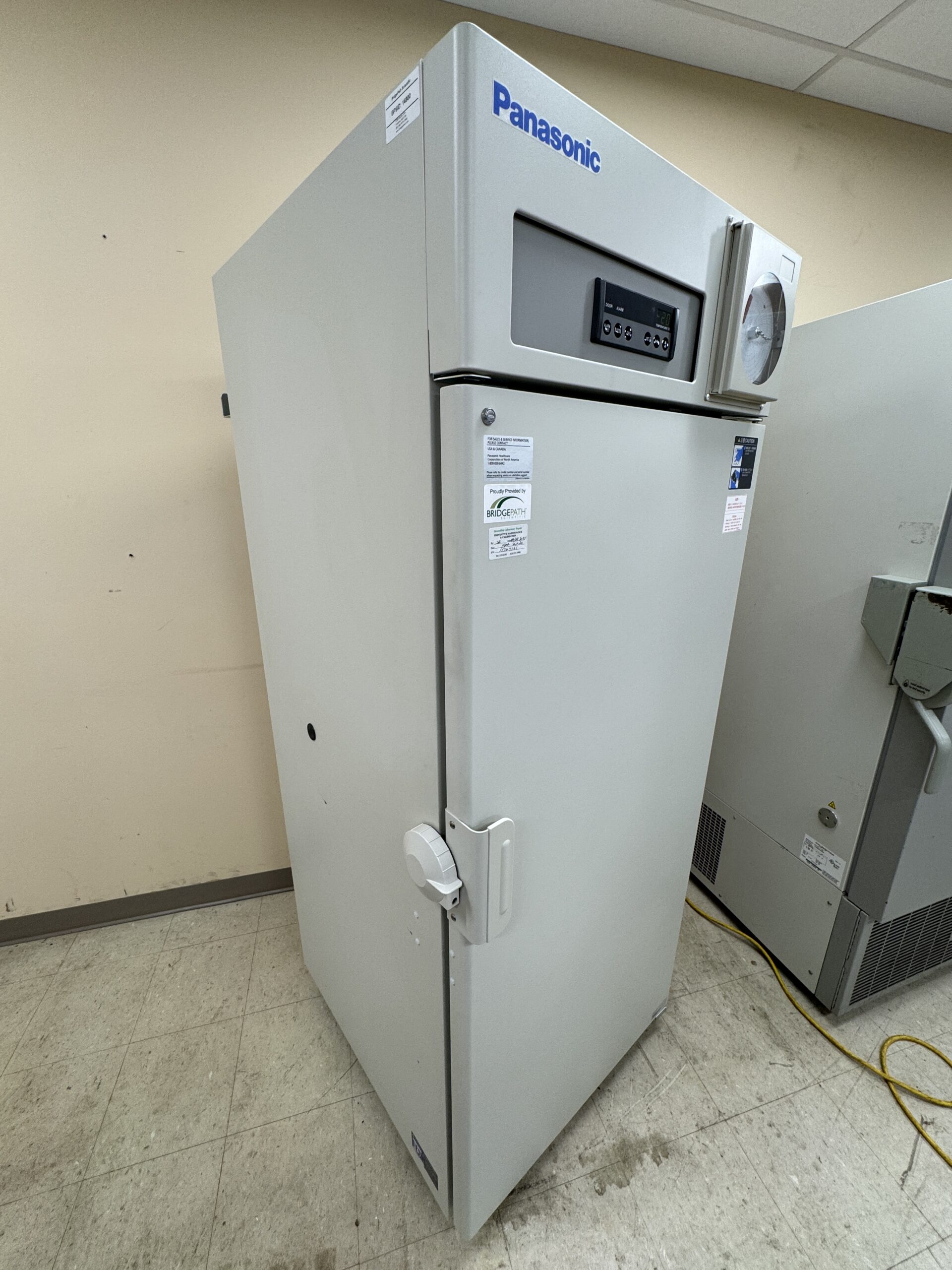 Panasonic MDF-U731-PA 22 cu ft. -15°C to -30°C Biomedical Freezer thumbnail 4