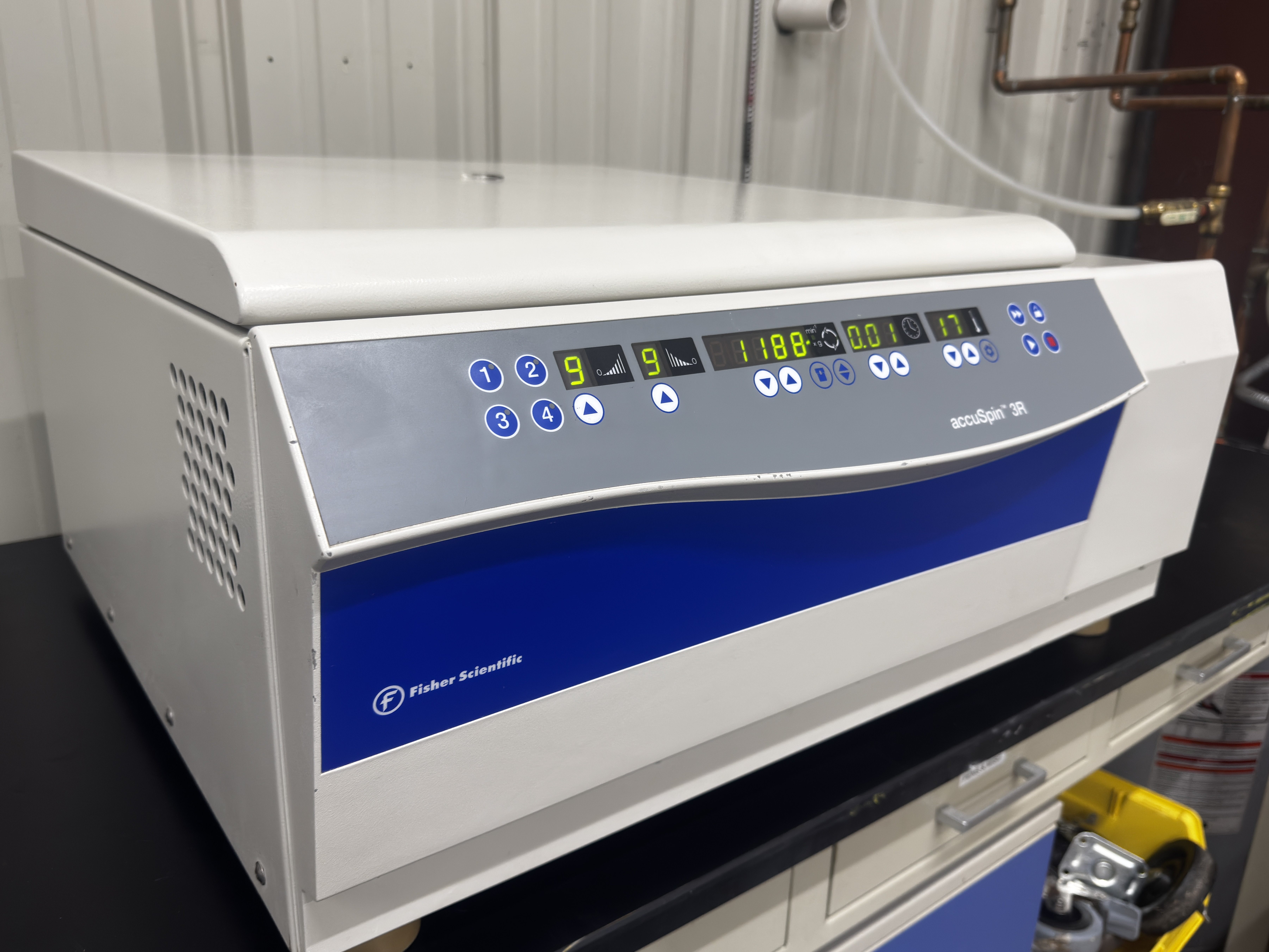 Fisher Scientific 3R Refrigerated Benchtop Centrifuge thumbnail 4