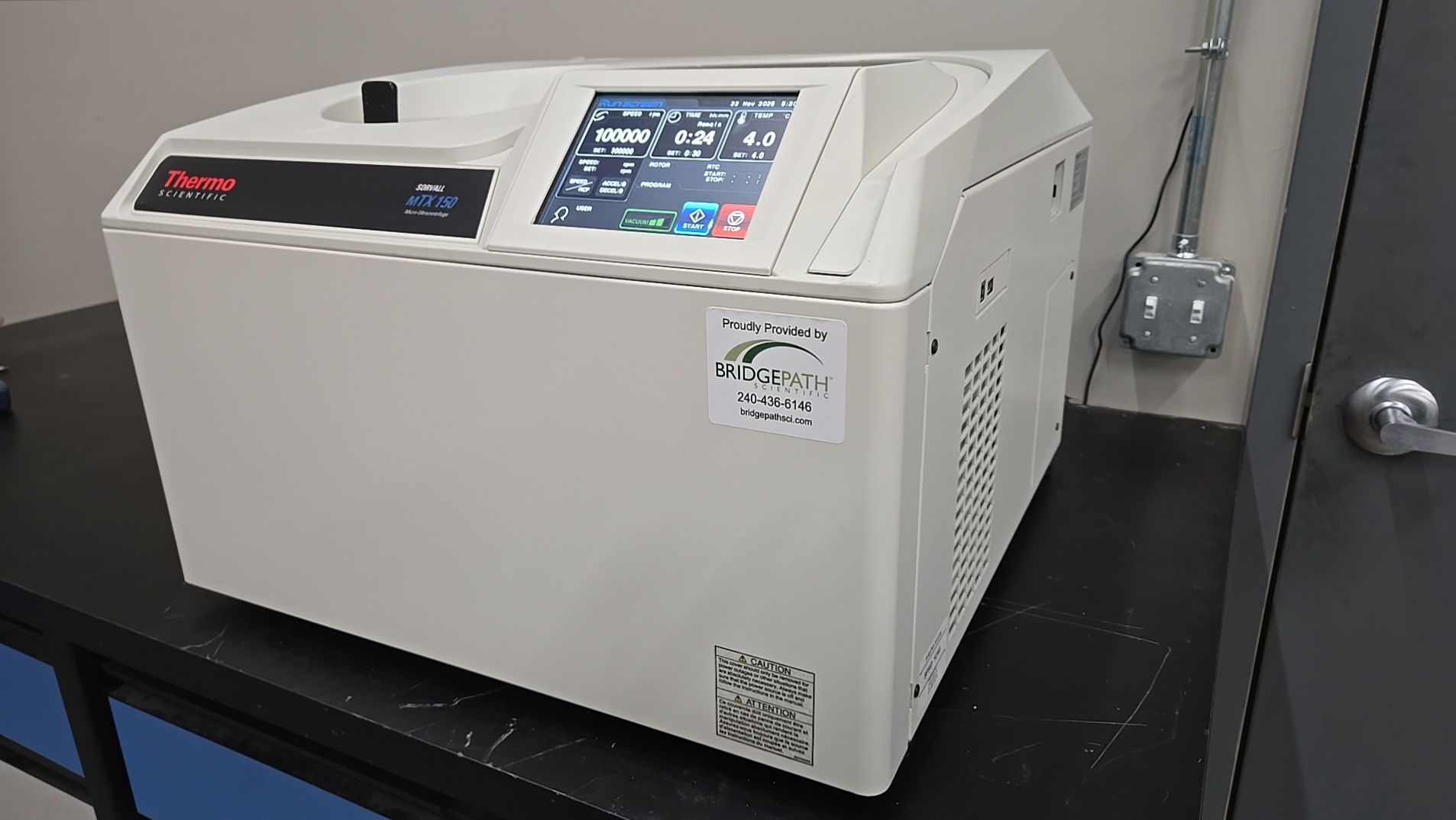 BTX ECM 830 Electroporation System with 630B Safety Chamber thumbnail 5