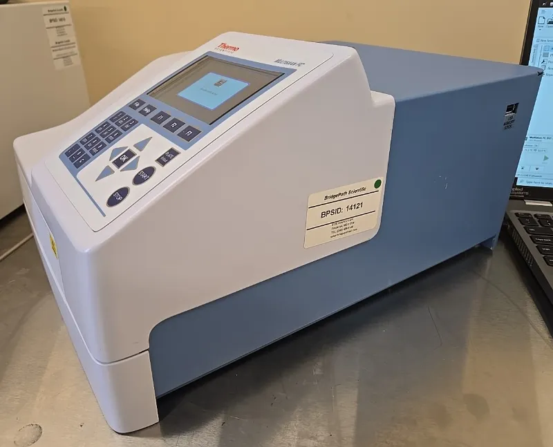 Thermo Scientific MultiSkan FC (Type 357, 51119100) Absorbance Microplate Reader with 'built-in' Incubator thumbnail 4