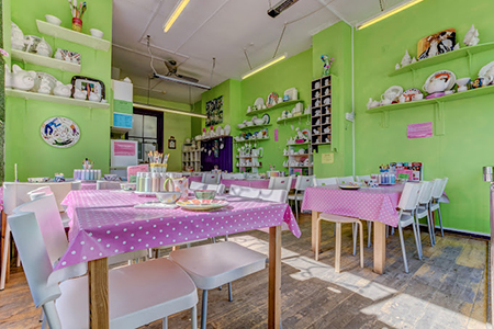 Painting Pottery Café