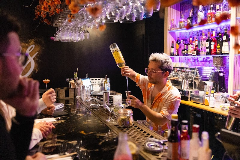 Blossoms Bar