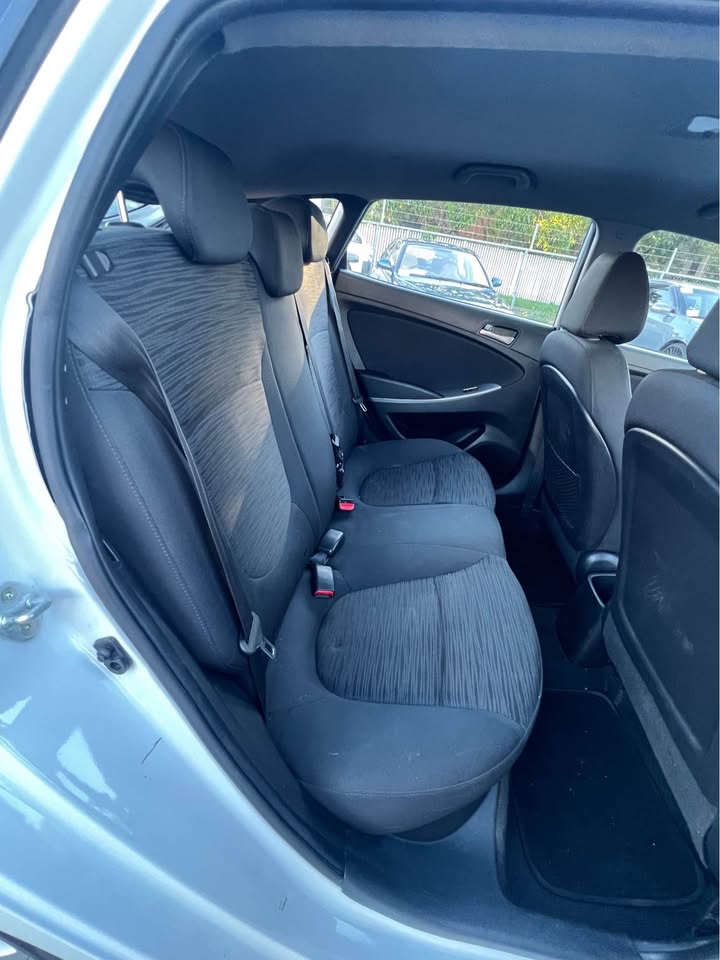 2018 Hyundai Accent Sport photo 8
