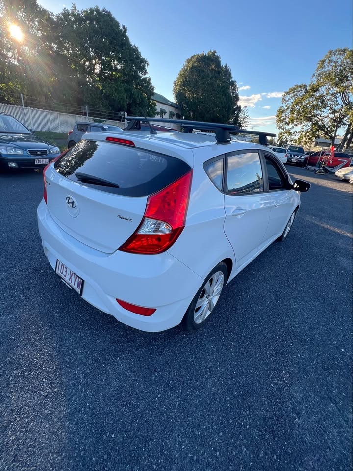 2018 Hyundai Accent Sport photo