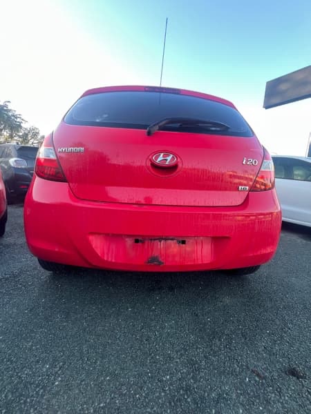 2010 Hyundai i20 Premium photo 4