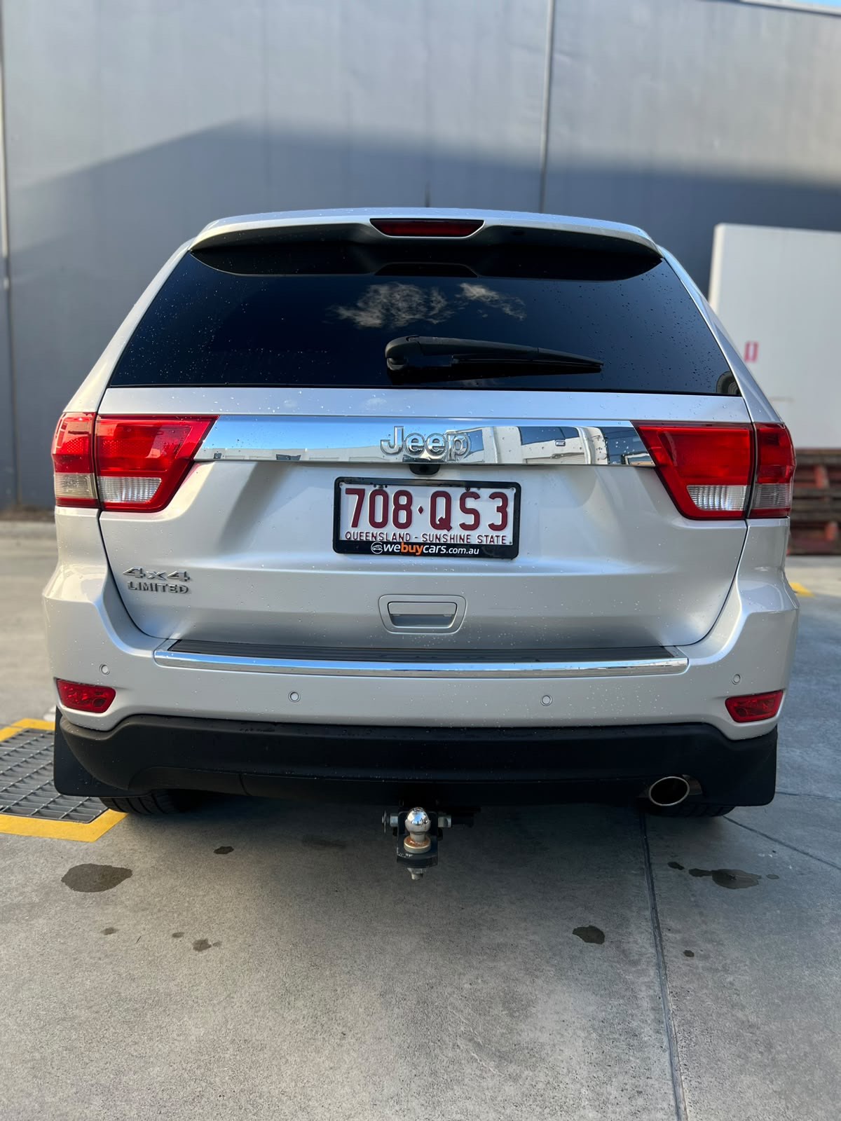 2011 Jeep Grand Cherokee Limited photo 5