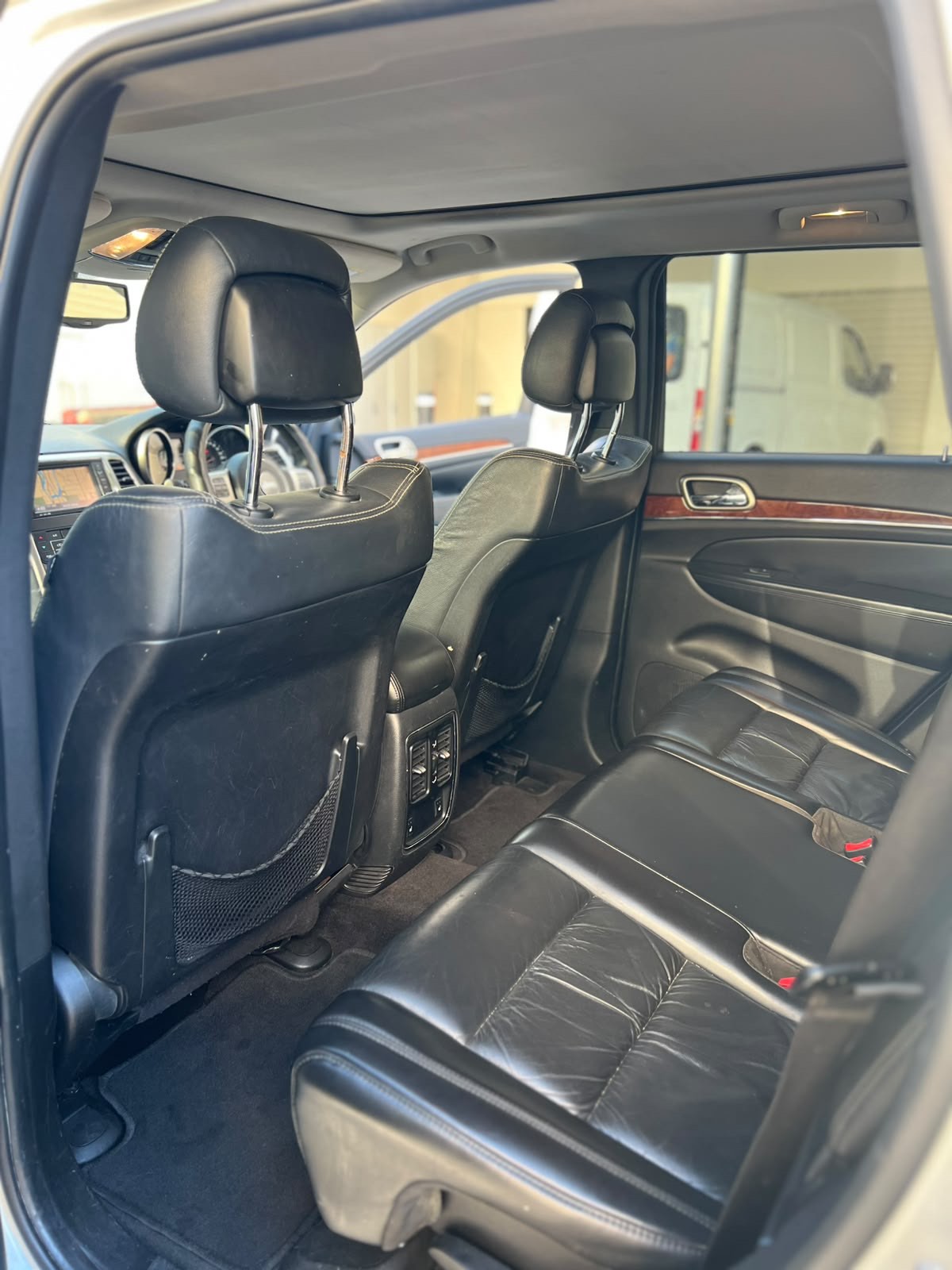 2011 Jeep Grand Cherokee Limited photo 8
