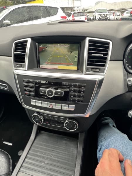 2012 Mercedes-Benz ML250 CDI photo 3