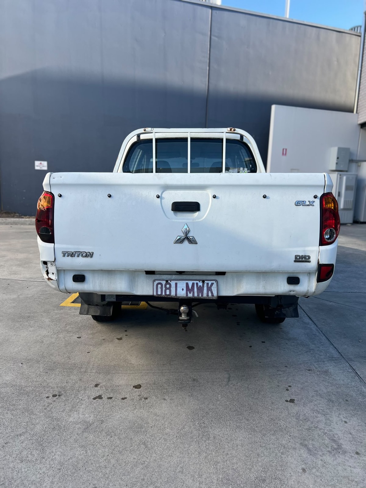 2010 Mitsubishi Triton GLX photo 5