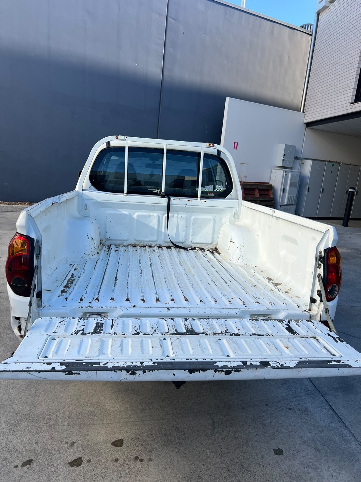 2010 Mitsubishi Triton GLX photo 8