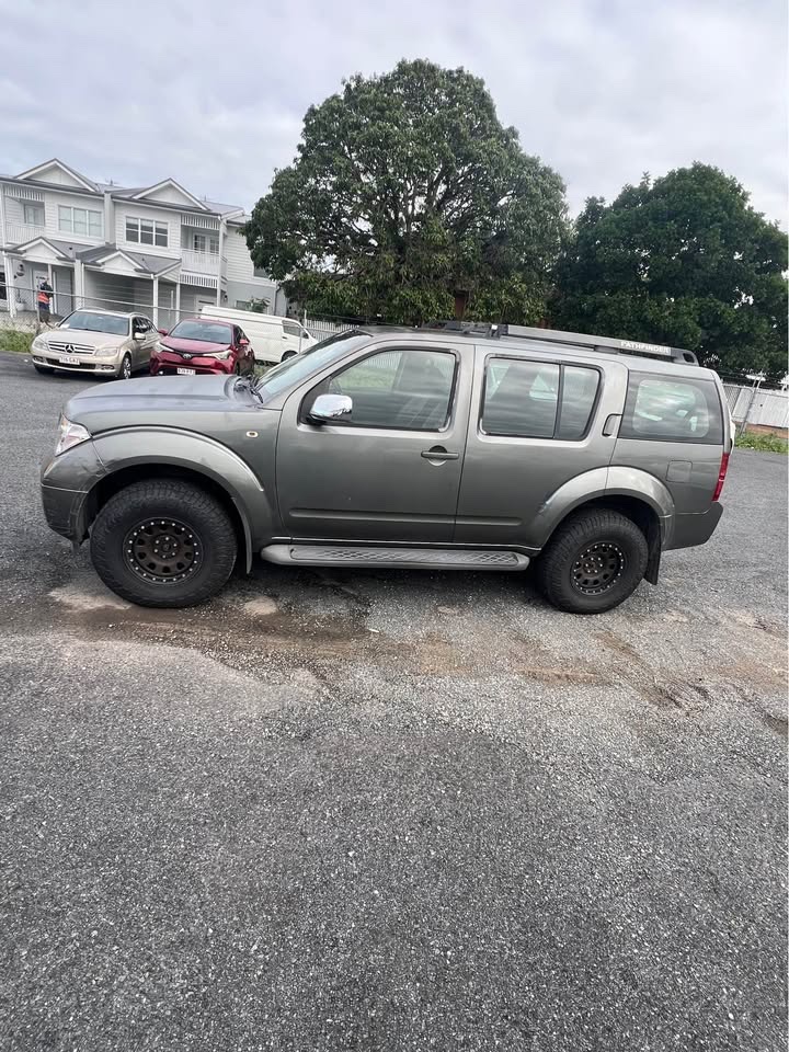 2006 Nissan Pathfinder Ti photo
